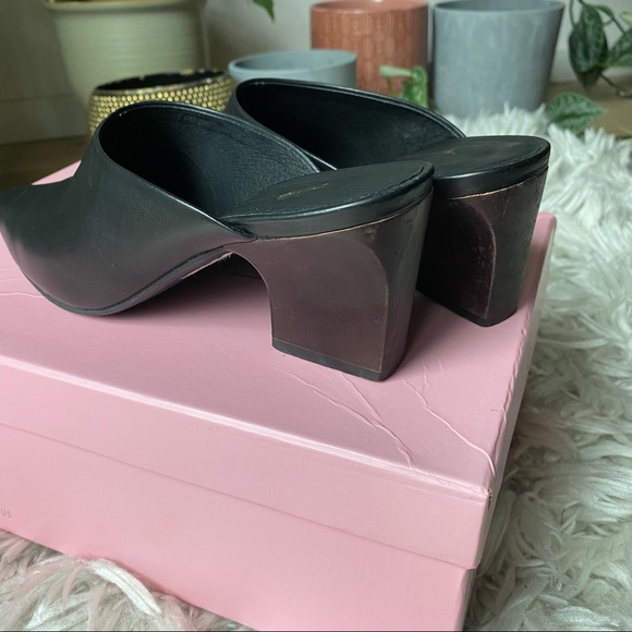 {Intentionally Blank}🔷 leather mule heels - Picture 6 of 8